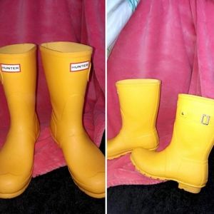 Hunter Mid Calf Boot